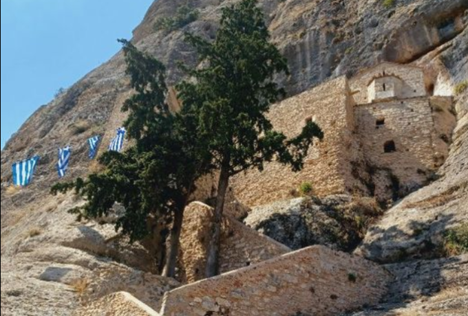 Μία επιβλητική Παναγία πέντε λεπτά από τη Νεμέα